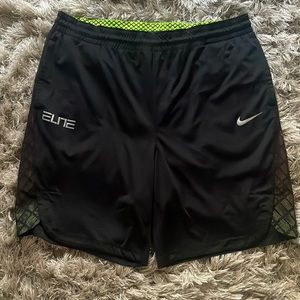 Men’s Nike Dri-Fit Elite Basketball Shorts, Size XL